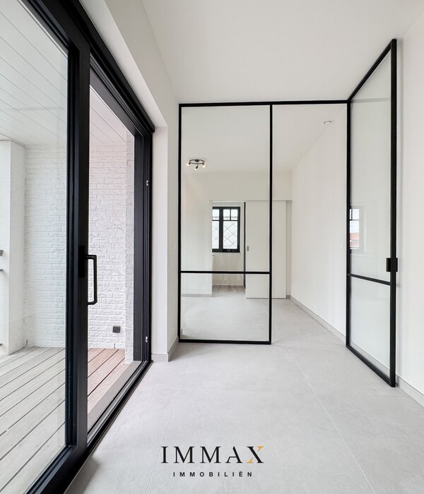 Prachtig en modern 3-SLK appartement met terras nabij het bruisende centrum