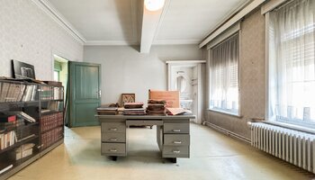 Renovatieproject | Karaktervol burgerhuis met binnentuin en 3 garages