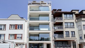 Luxueus nieuwbouwappartement op de gelijkvloerse verdieping met open zicht
