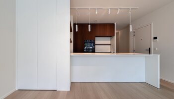 Luxueus nieuwbouwappartement op de gelijkvloerse verdieping met open zicht