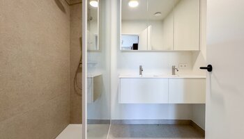 Luxueus nieuwbouwappartement op de gelijkvloerse verdieping 