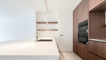 Luxueus nieuwbouwappartement op de gelijkvloerse verdieping 