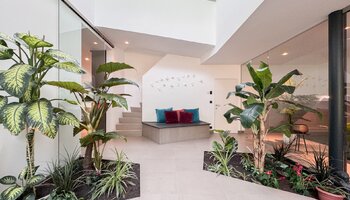 Exclusieve villa met binnenzwembad regio Beisbroek