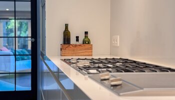 Exclusieve villa met binnenzwembad regio Beisbroek