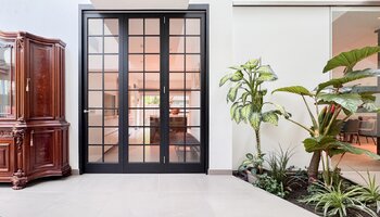 Exclusieve villa met binnenzwembad regio Beisbroek
