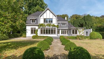 Karaktervolle villa met tuin en luxeafwerking