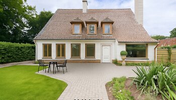 Te renoveren stijlvolle villa