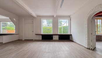 Te renoveren stijlvolle villa