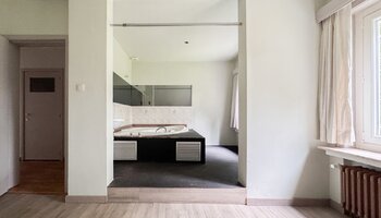 Te renoveren stijlvolle villa