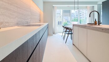 Bel appartement de 3 chambres à coucher avec vue dégagée près de la place Van Bunnen et de la plage