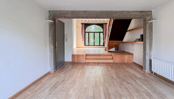 Herenhuis aan het water met garage nabij Brugge Centrum