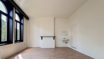 Herenhuis aan het water met garage nabij Brugge Centrum