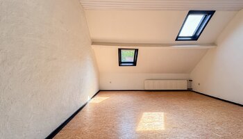 Herenhuis aan het water met garage nabij Brugge Centrum