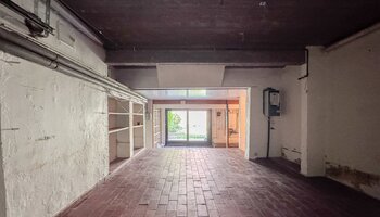 Herenhuis aan het water met garage nabij Brugge Centrum