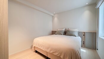 Luxueus gerenoveerd appartement met 3-SLK en zijdelings zeezicht 