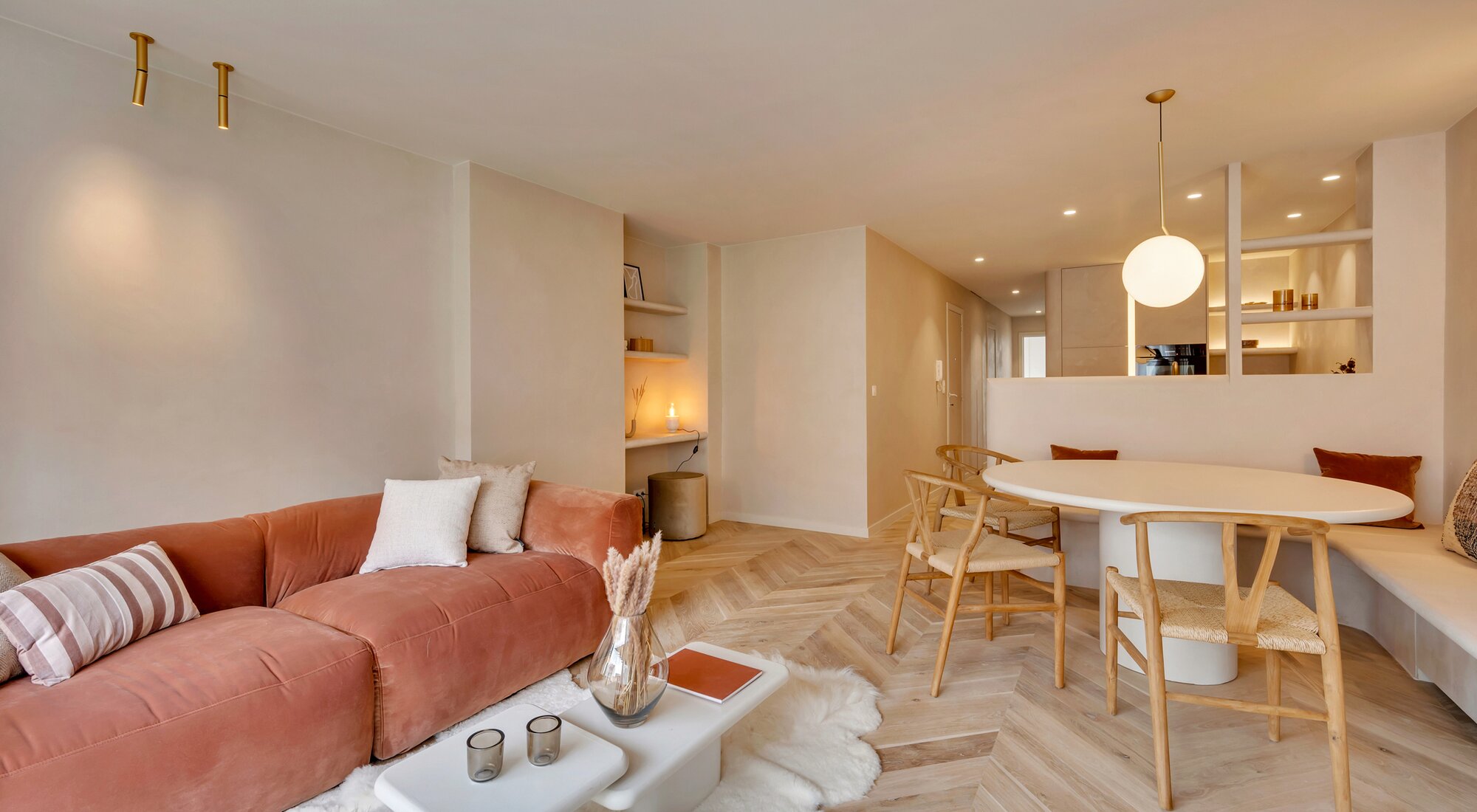 Exclusief afgewerkt 3SK-appartement op de Lippenslaan