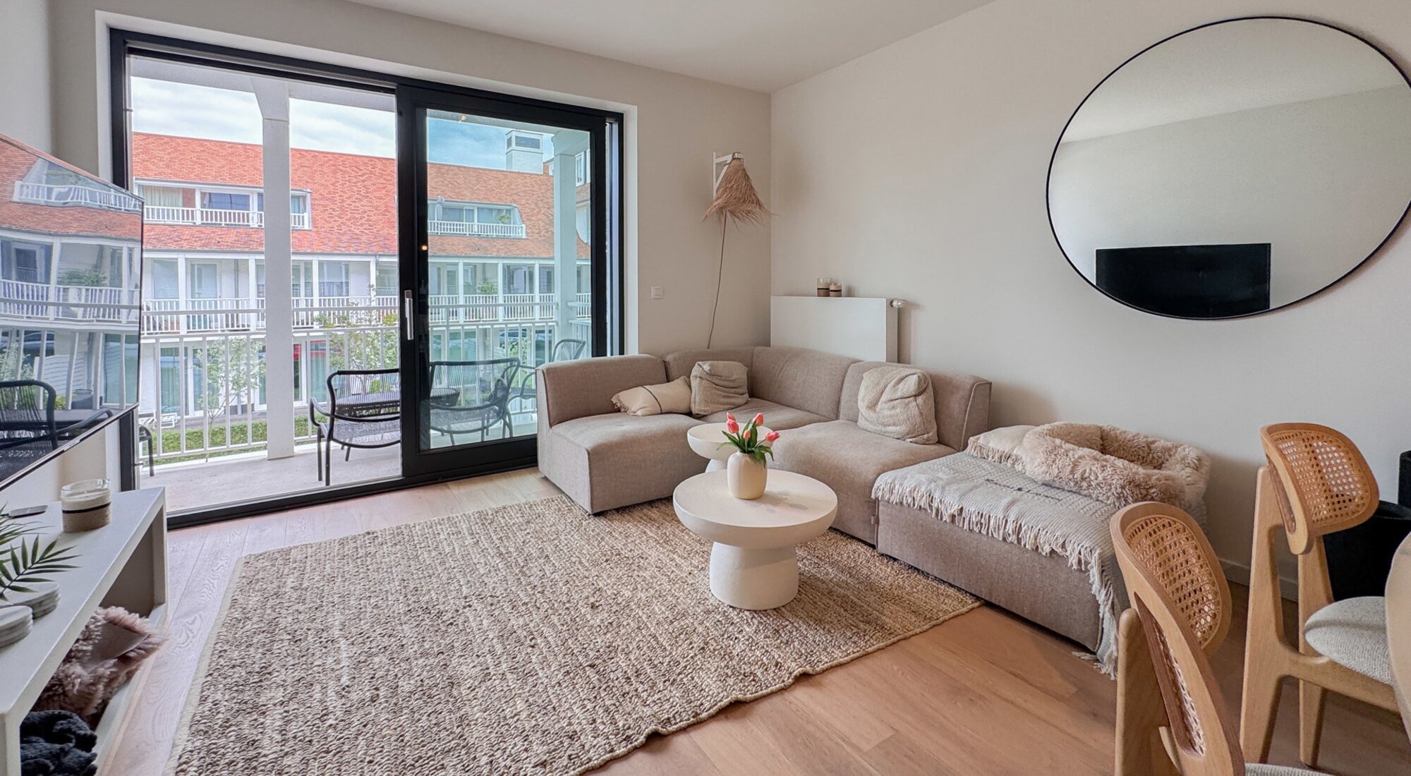 Recent appartement (2022) met 2-SLK en groot terras in Duinenwater