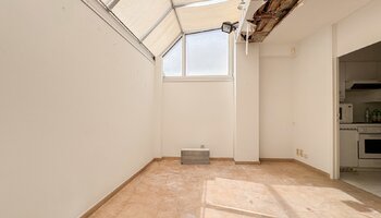 Handelspand op absolute toplocatie op de zeedijk van Het Zoute