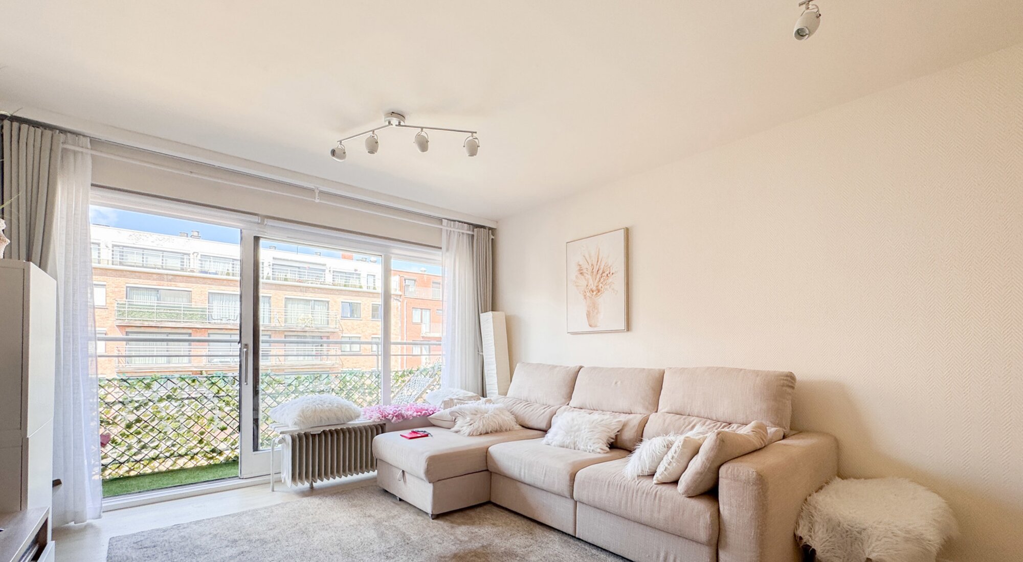 Studio meublé avec grande terrasse dans la Lippenslaan