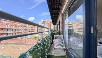 Studio meublé avec grande terrasse dans la Lippenslaan