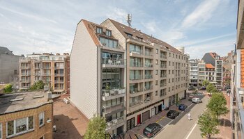 Appartement élégamment rénové de 3 chambres à coucher près de la Dumortierlaan et de la Lippenslaan