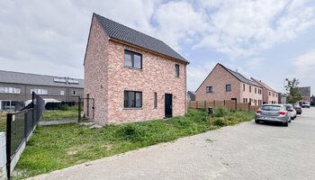 Recente (2024) energiezuinige woning met 3 slaapkamers en tuin