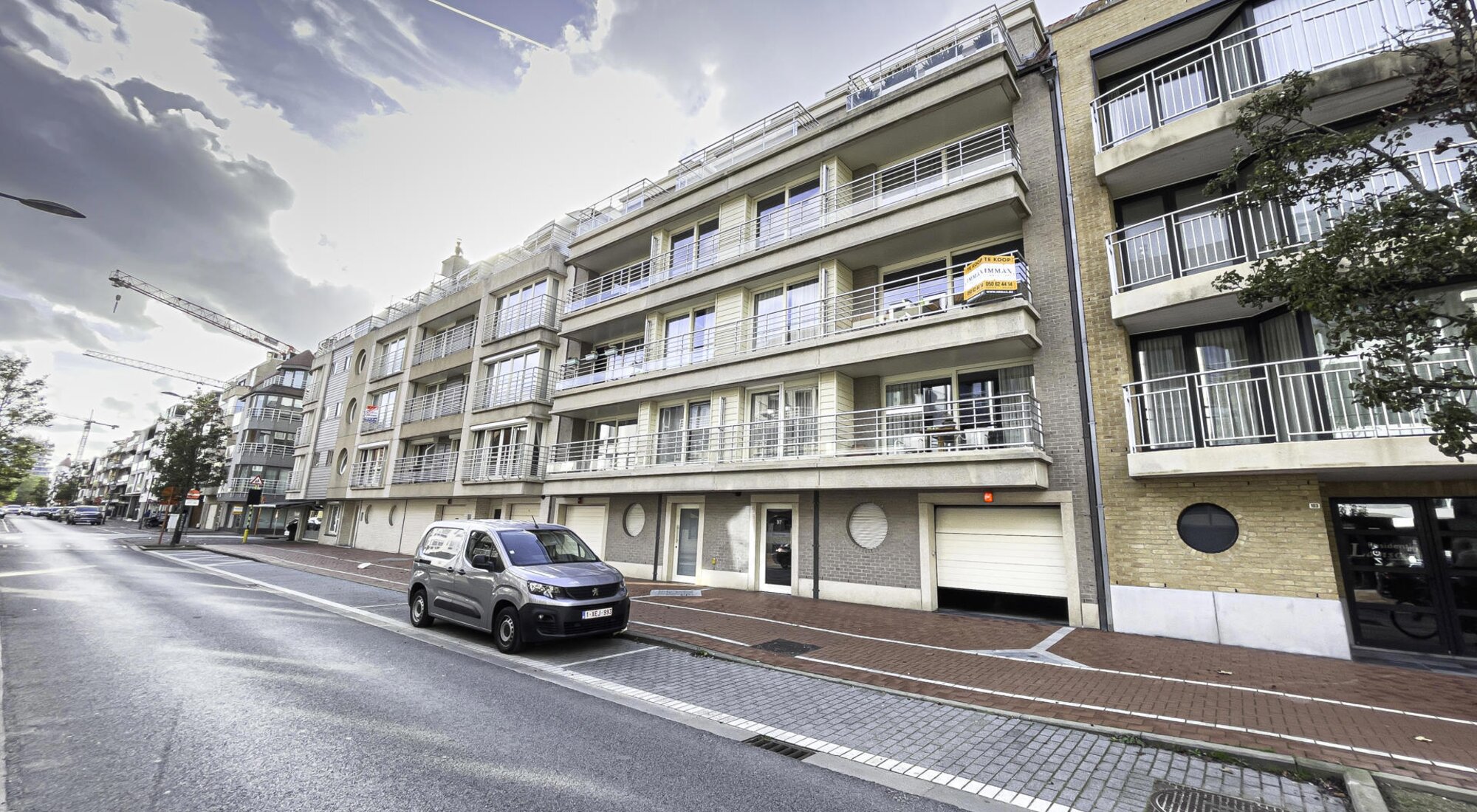 Afgesloten garagebox in het centrum en nabij het Zegemeer