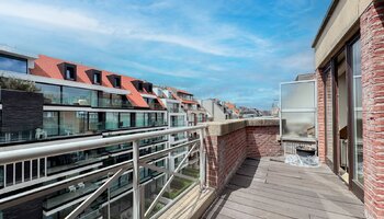 Duplex d'angle à rénover près de la Lippenslaan
