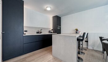 Recent gelijkvloersappartement met Zuid-gerichte tuin