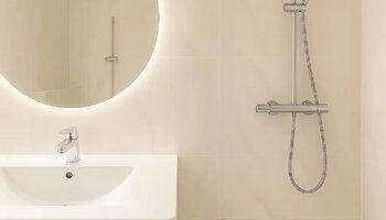 Gezellig gemeubelde studio met ruim terras