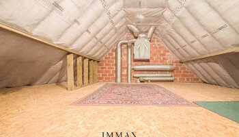 Halfopen gezinswoning met zuidgerichte tuin en carport