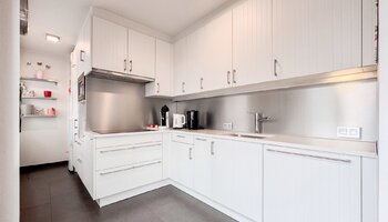 Instapklaar duplex appartement met dubbele autostaanplaats