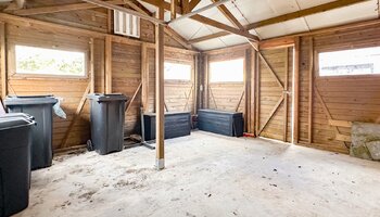 Ruime gezinswoning met 4 slaapkamers, garage en terras