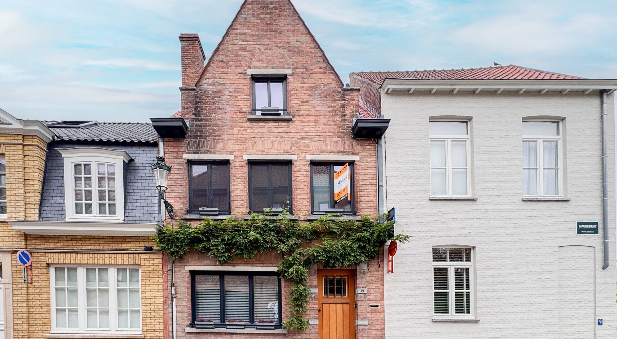 Hedendaagse, gerenoveerde ééngezinswoning