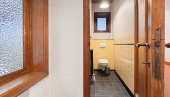 Kantoorruimte in authentiek gebouw op commerciële ligging langs de ring van Brugge