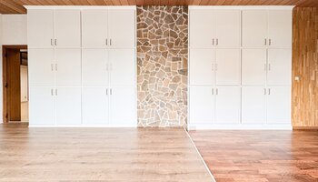 Kantoorruimte in authentiek gebouw op commerciële ligging langs de ring van Brugge