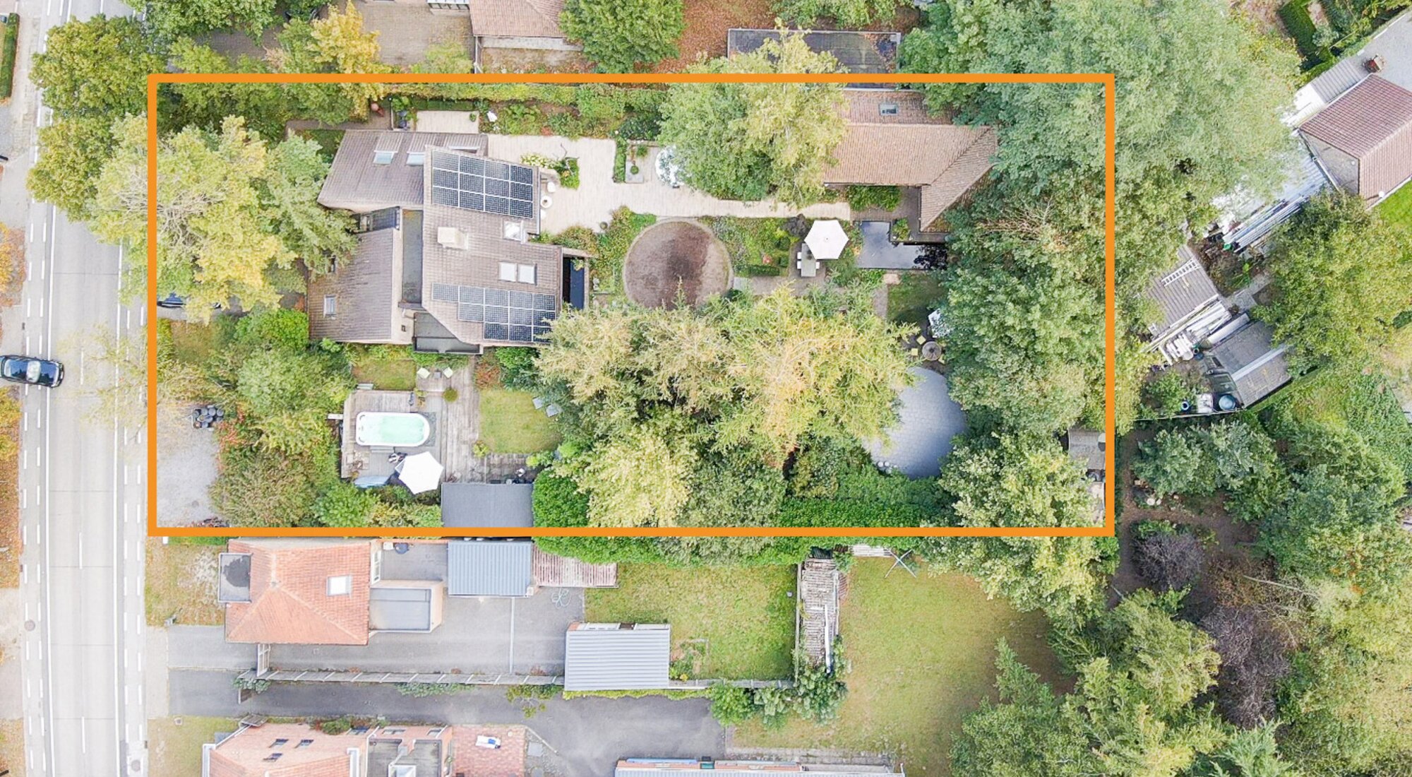 Prachtige familie­villa met achterhuis en gezellige tuin