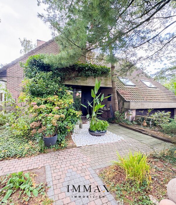 Prachtige villa met aparte kantoor of praktijkruimte 