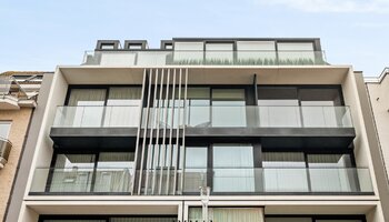 Exclusieve penthouse met 4-SLK in prestigieuze residentie nabij het Zegemeer en het centrum