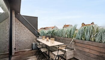 Exclusieve penthouse met 4-SLK in prestigieuze residentie nabij het Zegemeer en het centrum