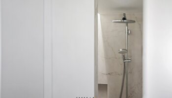 Exclusieve penthouse met 4-SLK in prestigieuze residentie nabij het Zegemeer en het centrum