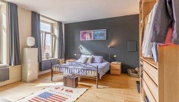 Authentieke en stijlvol gerenoveerde herenwoning met stadstuin en dakterras