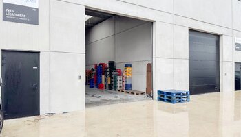 Ruime loods van 225 m²