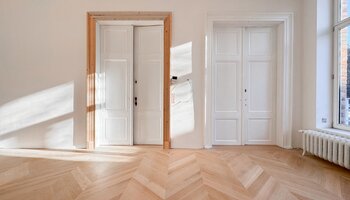 Authentiek gerenoveerd gelijkvloers appartement – Residentie Della Faille