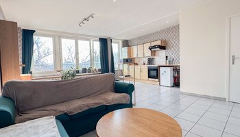 Appartement de 2 chambres dans un endroit central 