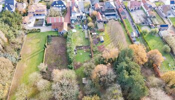 Te renoveren open bebouwing op groot perceel 2.787 m²