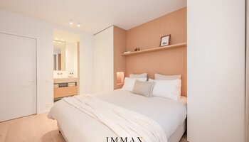 Prachtig vernieuwd 3SLK-appartement gelegen nabij de Zeedijk, het Van Bunnenplein en de Lippenslaan