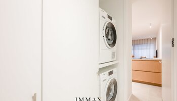 Prachtig vernieuwd 3SLK-appartement gelegen nabij de Zeedijk, het Van Bunnenplein en de Lippenslaan