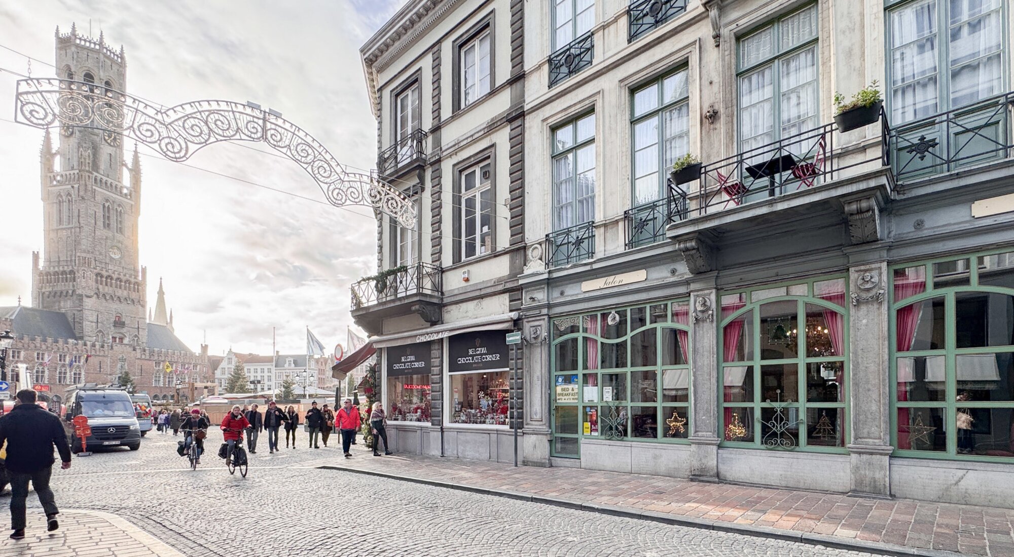 Commerciële opbrengsteigendom met horeca & gastenkamers op topligging 