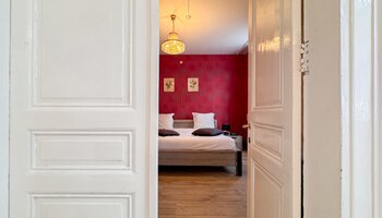 Commerciële opbrengsteigendom met horeca & gastenkamers op topligging 